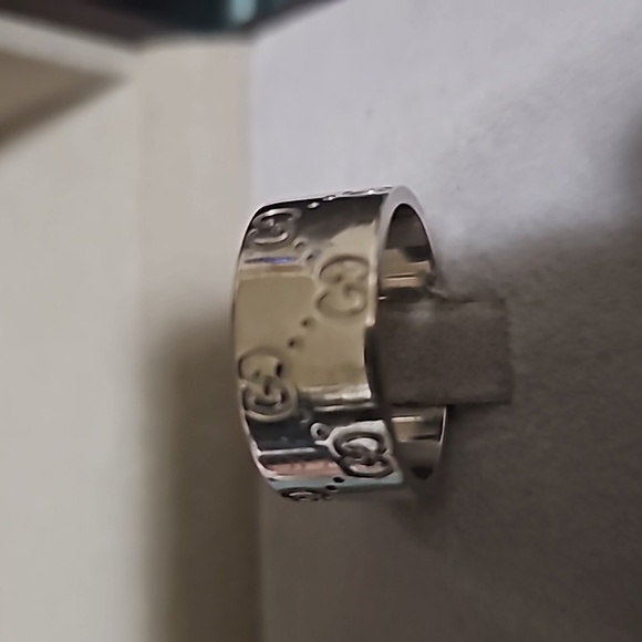 GUCCI 18K WHITE GOLD 9MM - Picture 5 of 16